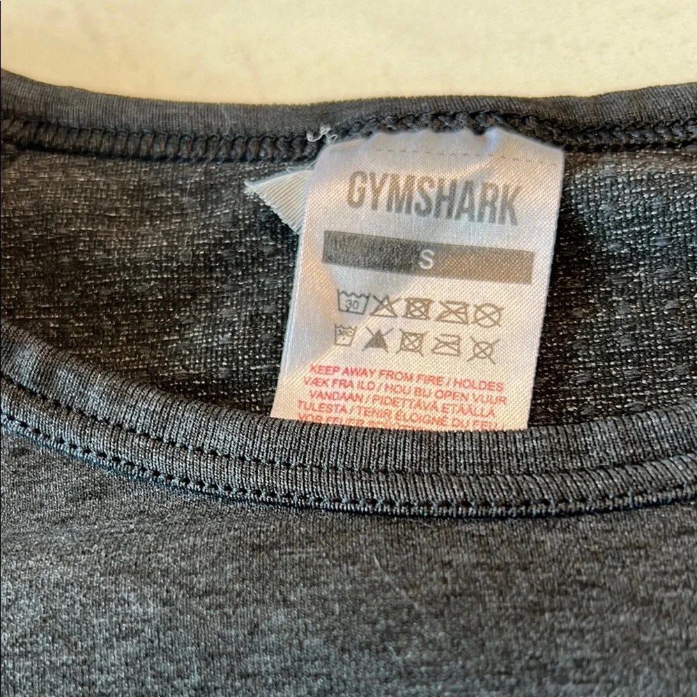 Black Gymshark Long Sleeve Crop Top - Picture 5 of 9